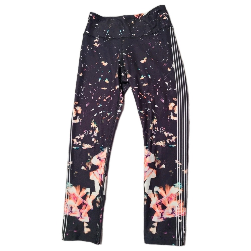 Fila Sport Capri‎ Leggings Size XS Multi Color Floral Yoga Activewear